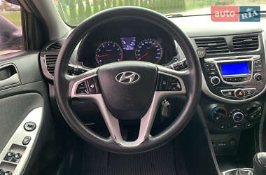 Седан Hyundai Accent 2013 в 