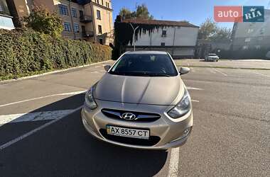 Седан Hyundai Accent 2012 в 