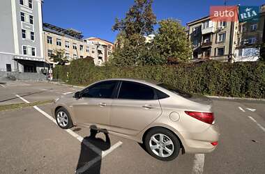 Седан Hyundai Accent 2012 в 
