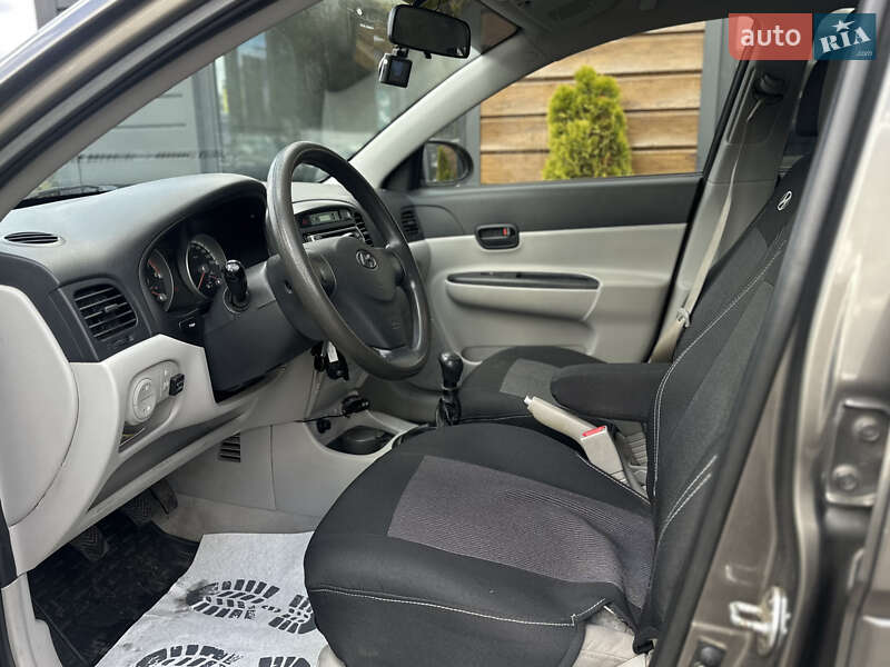 Седан Hyundai Accent 2008 в Шептицькому