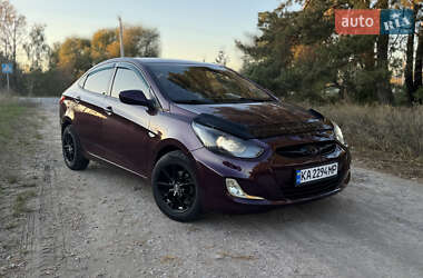 Седан Hyundai Accent 2012 в 