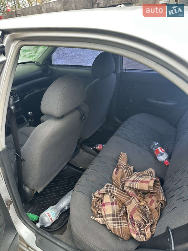 Седан Hyundai Accent 1998 в Харькове