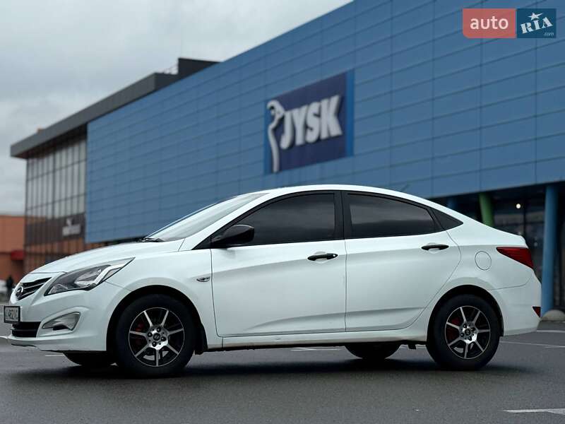 Седан Hyundai Accent 2016 в Киеве