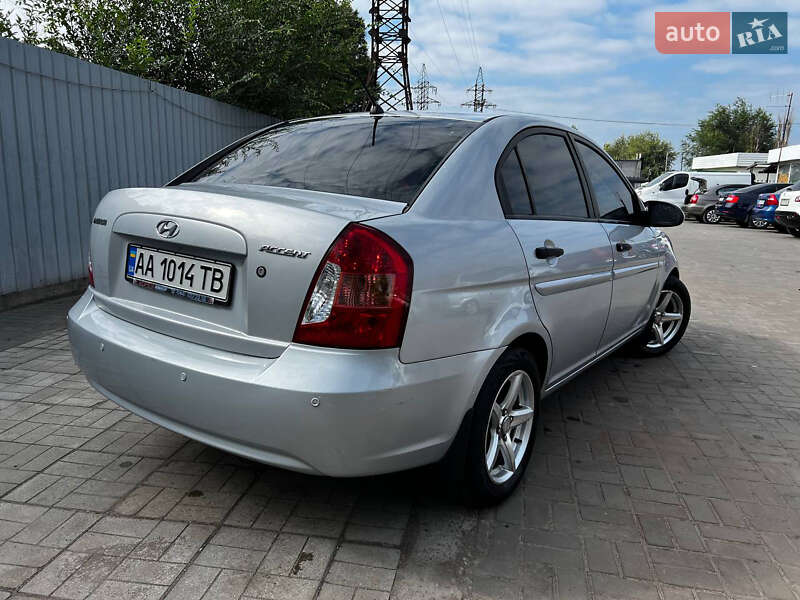 Седан Hyundai Accent 2007 в Днепре