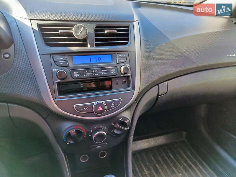 Седан Hyundai Accent 2016 в Києві