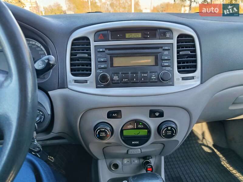 Седан Hyundai Accent 2008 в Запорожье