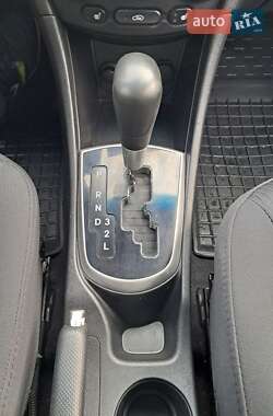 Седан Hyundai Accent 2012 в 