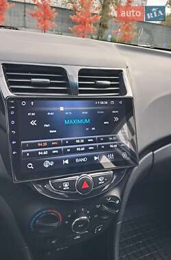 Седан Hyundai Accent 2012 в 