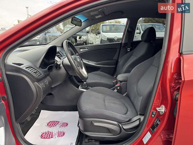 Седан Hyundai Accent 2011 в Днепре