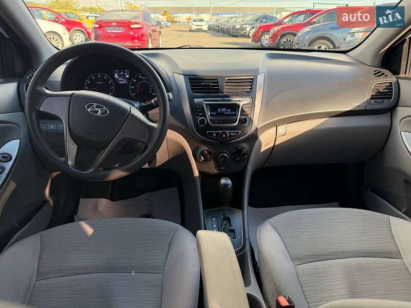 Седан Hyundai Accent 2016 в Одессе