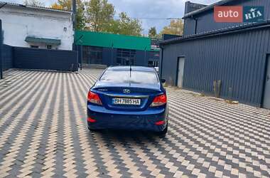 Седан Hyundai Accent 2015 в 