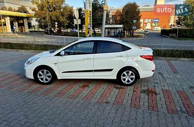 Седан Hyundai Accent 2013 в 