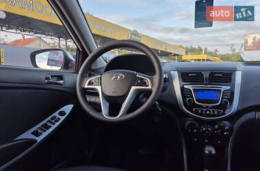 Седан Hyundai Accent 2013 в 