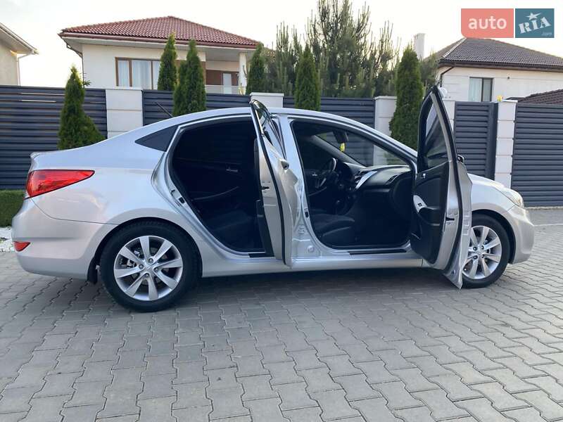 Седан Hyundai Accent 2016 в Одессе