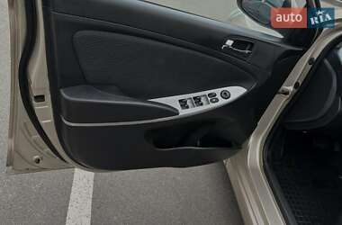 Седан Hyundai Accent 2011 в 