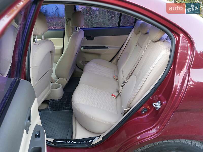 Седан Hyundai Accent 2008 в Кицмани фото 50 Седан Hyundai Accent 2008 в Кицмани