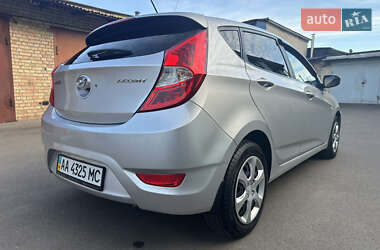 Хэтчбек Hyundai Accent 2012 в 