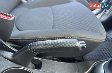 Хэтчбек Hyundai Accent 2012 в 