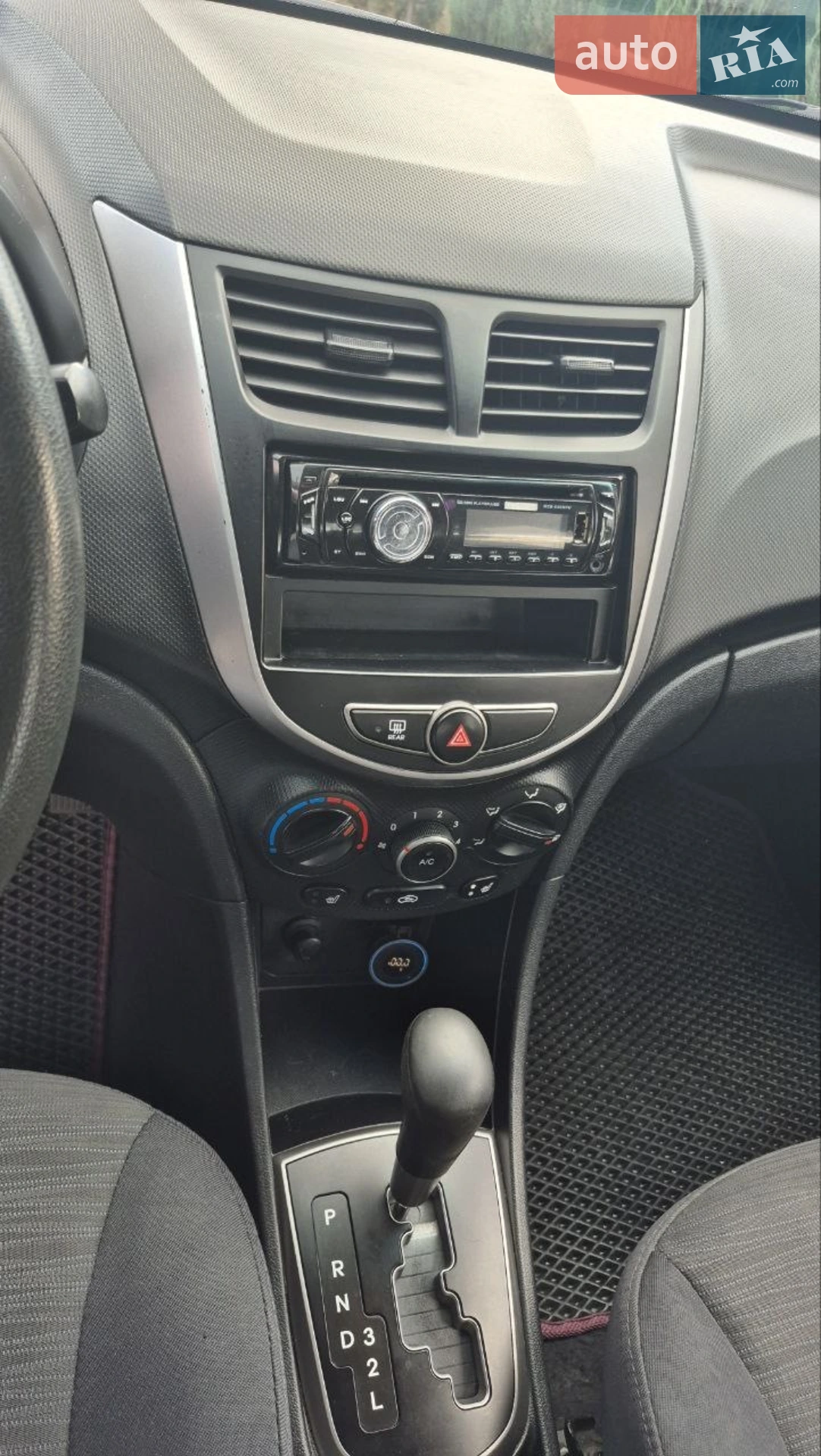 2016 Hyundai Accent - мініатюра 8