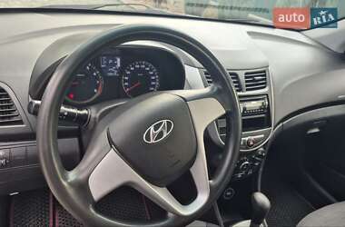 Седан Hyundai Accent 2016 в Коростишеві