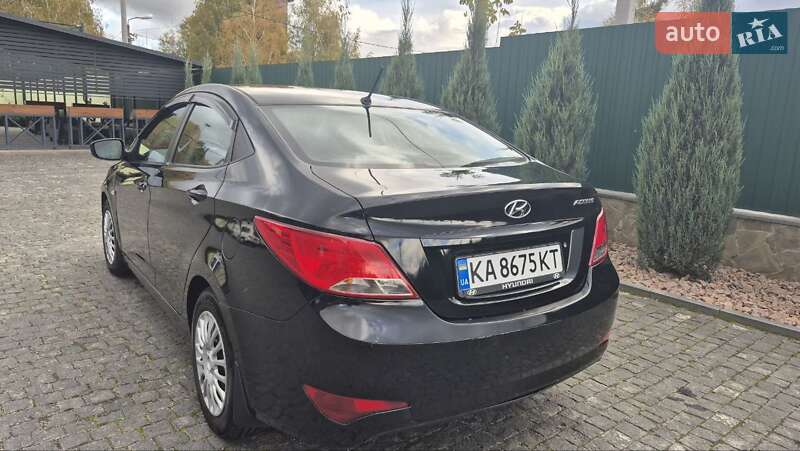 Седан Hyundai Accent 2016 в Коростишеві