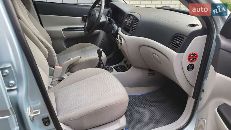 Седан Hyundai Accent 2008 в Миргороді