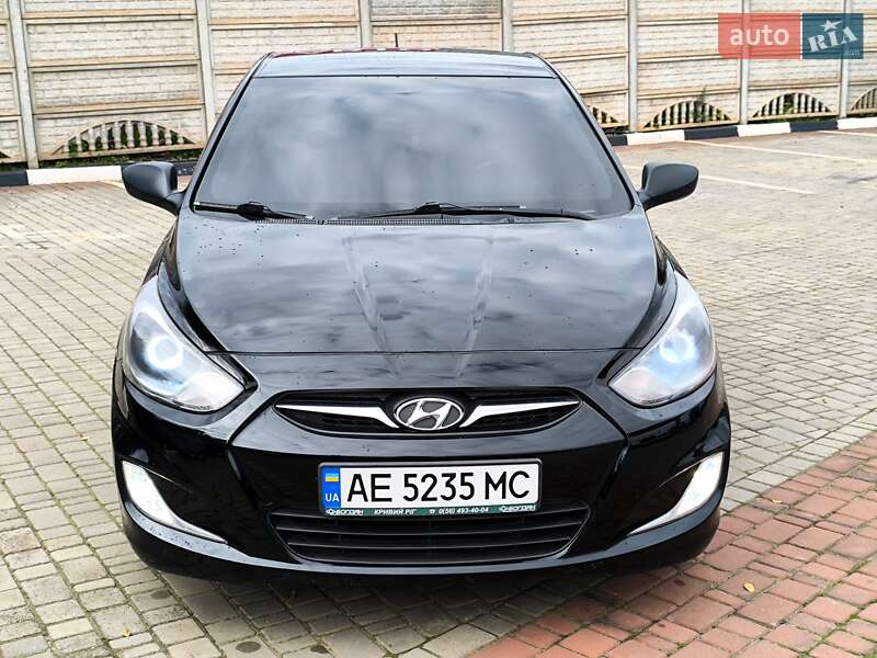 Hyundai Accent 2013
