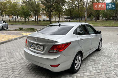 Седан Hyundai Accent 2013 в 