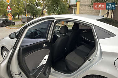 Седан Hyundai Accent 2013 в 