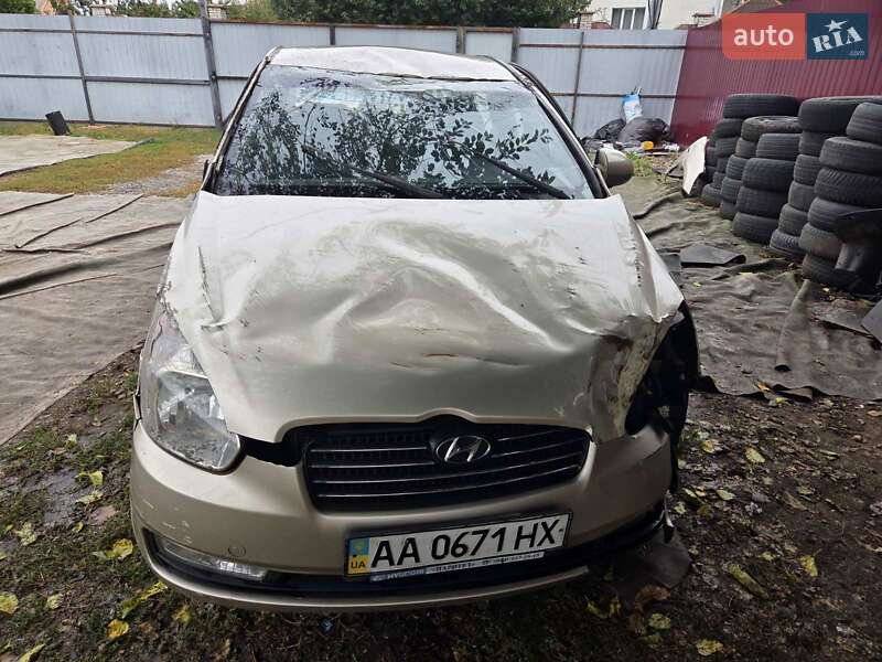Седан Hyundai Accent 2008 в Киеве