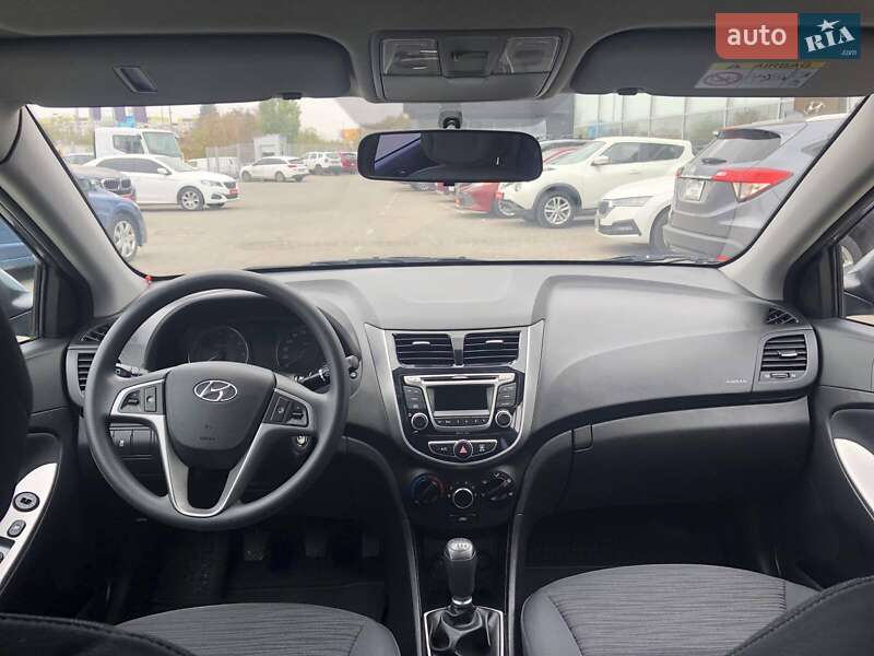 Седан Hyundai Accent 2018 в Полтаве