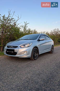 Седан Hyundai Accent 2011 в 