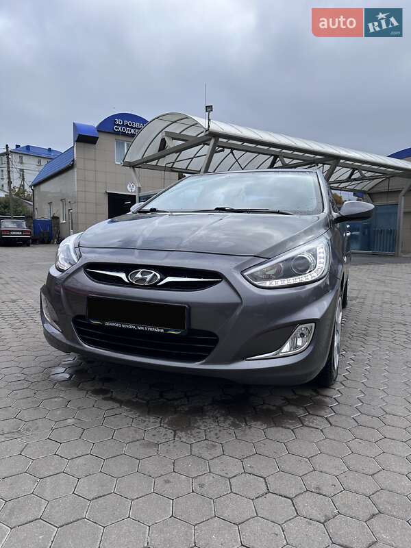 Седан Hyundai Accent 2013 в Луцке фото 10 Седан Hyundai Accent 2013 в Луцке