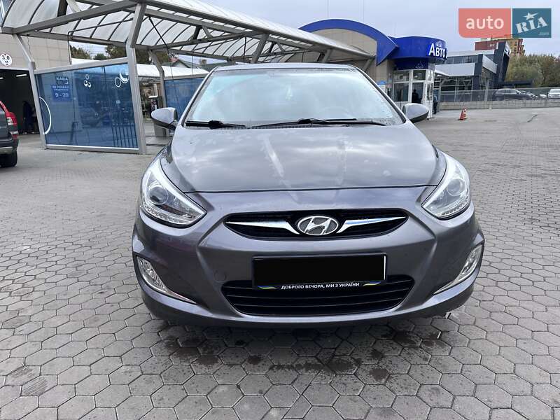 Седан Hyundai Accent 2013 в Луцке фото 11 Седан Hyundai Accent 2013 в Луцке