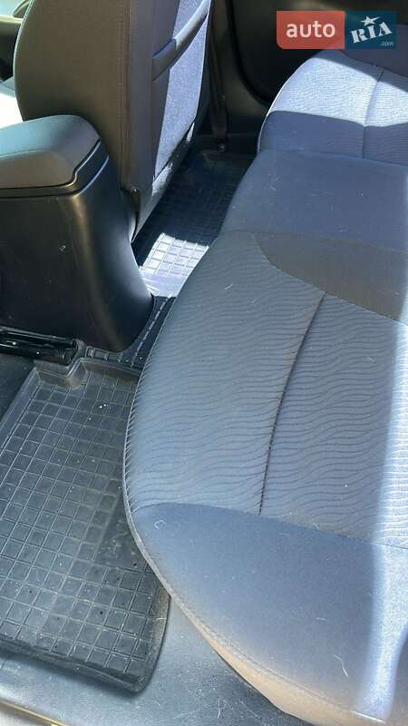 Седан Hyundai Accent 2013 в Луцке фото 26 Седан Hyundai Accent 2013 в Луцке