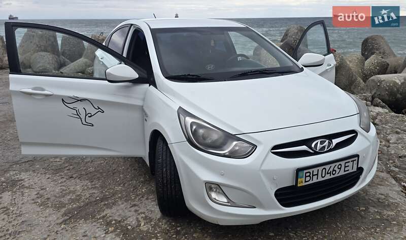Седан Hyundai Accent 2011 в Одессе