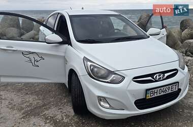 Седан Hyundai Accent 2011 в 
