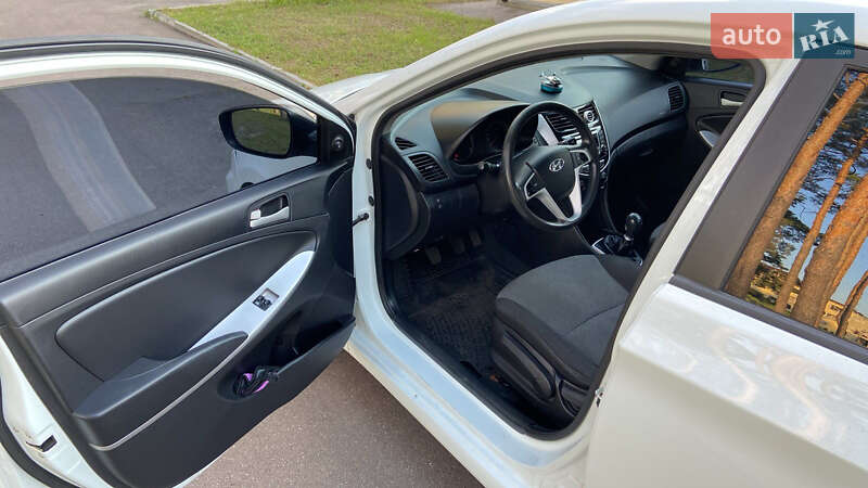 Седан Hyundai Accent 2011 в Києві фото 6 Седан Hyundai Accent 2011 в Києві