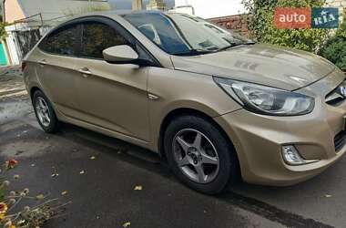 Седан Hyundai Accent 2011 в 