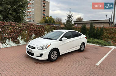 Седан Hyundai Accent 2016 в Києві