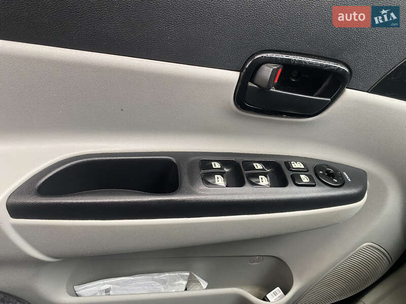 Хэтчбек Hyundai Accent 2008 в Белой Церкви фото 15 Хэтчбек Hyundai Accent 2008 в Белой Церкви