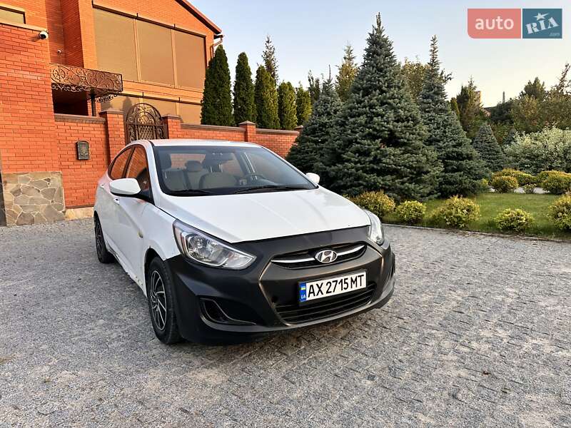 Седан Hyundai Accent 2015 в Харкові фото 8 Седан Hyundai Accent 2015 в Харкові