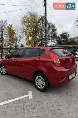 Хэтчбек Hyundai Accent 2012 в 