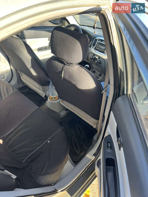 Седан Hyundai Accent 2008 в Виннице