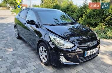 Седан Hyundai Accent 2013 в  фото 9 Седан Hyundai Accent 2013 в