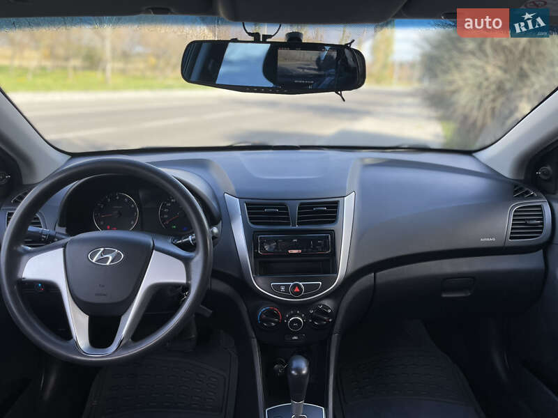 Седан Hyundai Accent 2011 в Миколаєві фото 9 Седан Hyundai Accent 2011 в Миколаєві