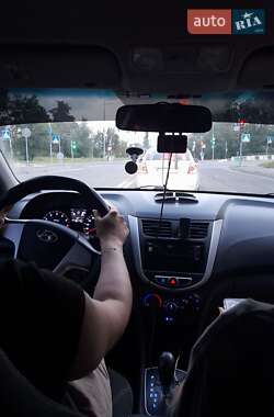 Седан Hyundai Accent 2012 в 