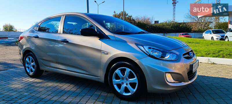 Седан Hyundai Accent 2014 в Одесі фото 15 Седан Hyundai Accent 2014 в Одесі