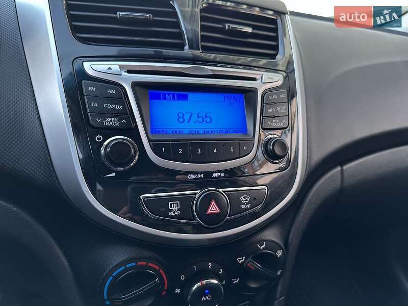 Седан Hyundai Accent 2013 в Киеве фото 31 Седан Hyundai Accent 2013 в Киеве