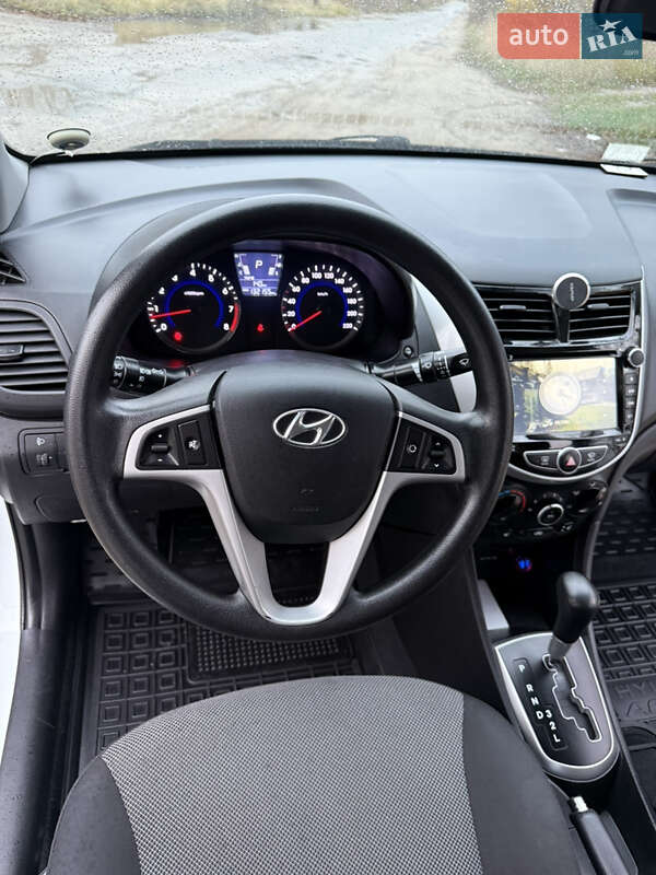 Седан Hyundai Accent 2013 в Киеве фото 45 Седан Hyundai Accent 2013 в Киеве